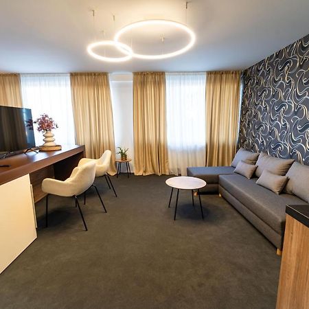טרבישוב Hotel Zemplin מראה חיצוני תמונה