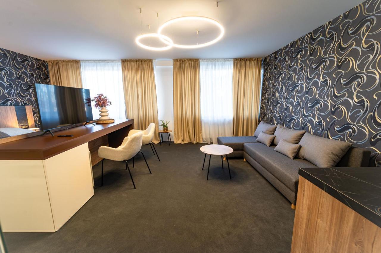 טרבישוב Hotel Zemplin מראה חיצוני תמונה